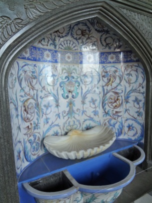 Vorontsovsky Palace interior - champagne cooler