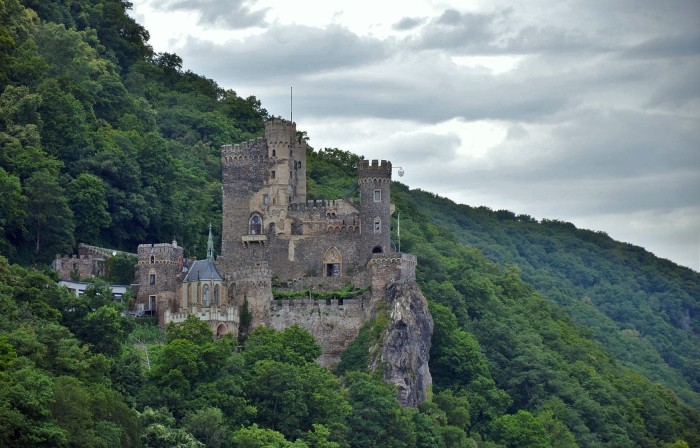 Rhine Valley Castle 3
